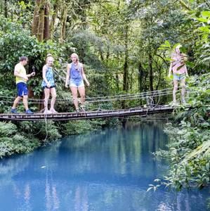 Meet your Posher, Regina